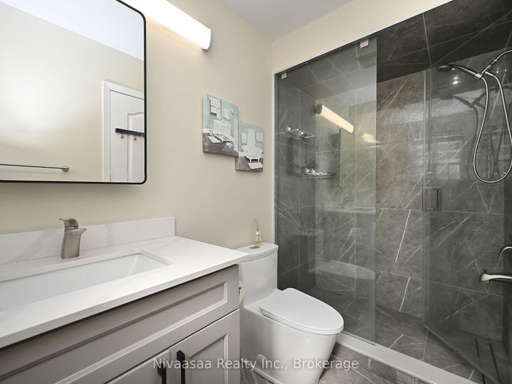 Photo 20 at 38 Amethyst Circle, Bram East, Brampton
