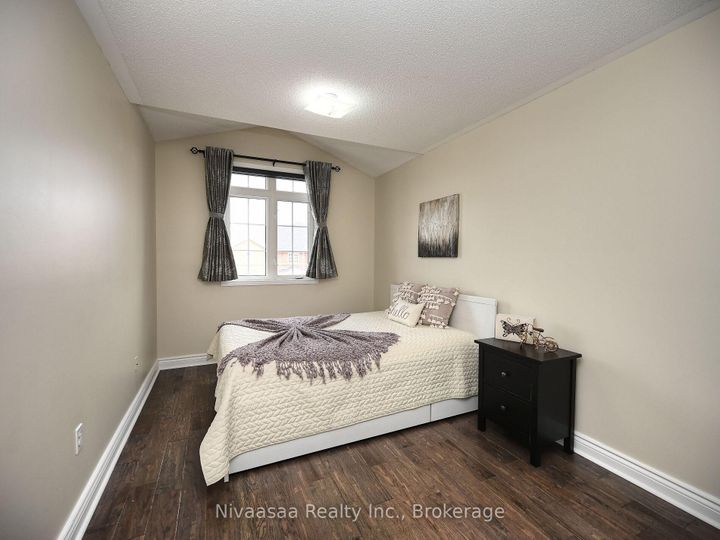 Photo 23 at 38 Amethyst Circle, Bram East, Brampton