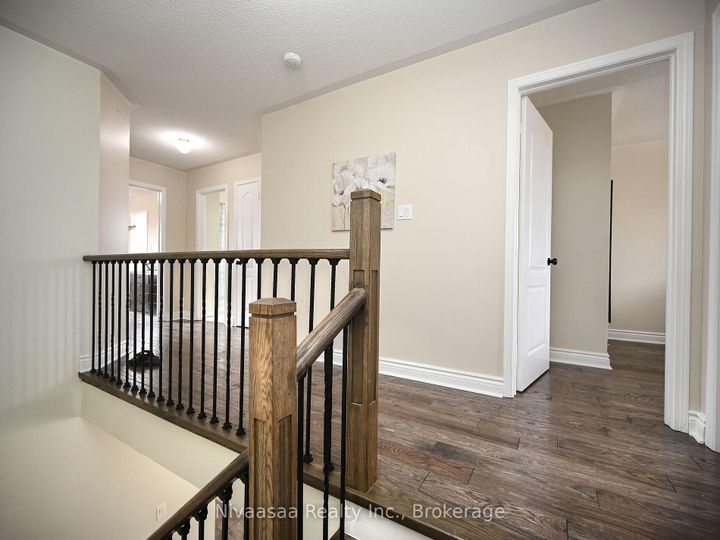 Photo 27 at 38 Amethyst Circle, Bram East, Brampton
