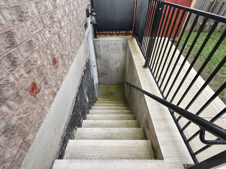 Photo 34 at 38 Amethyst Circle, Bram East, Brampton