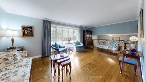 Photo 5 at 51 Blue Spruce Lane, Royal Orchard, Markham