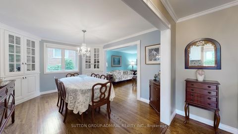 Photo 9 at 51 Blue Spruce Lane, Royal Orchard, Markham