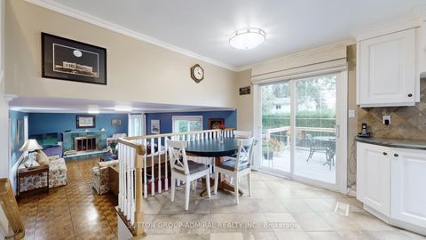Photo 17 at 51 Blue Spruce Lane, Royal Orchard, Markham