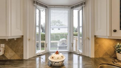 Photo 24 at 51 Blue Spruce Lane, Royal Orchard, Markham