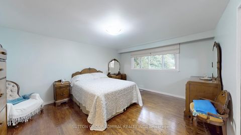 Photo 26 at 51 Blue Spruce Lane, Royal Orchard, Markham