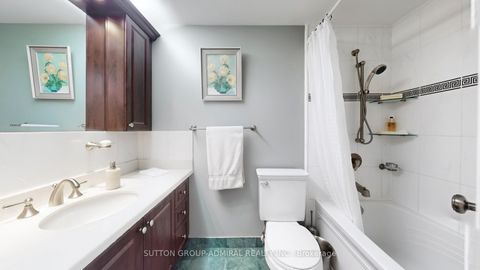 Photo 31 at 51 Blue Spruce Lane, Royal Orchard, Markham
