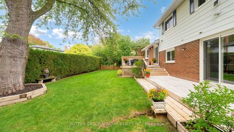 Photo 42 at 51 Blue Spruce Lane, Royal Orchard, Markham