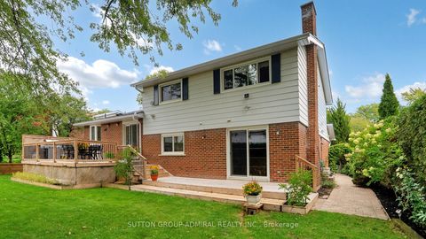 Photo 46 at 51 Blue Spruce Lane, Royal Orchard, Markham