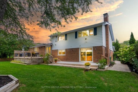 Photo 48 at 51 Blue Spruce Lane, Royal Orchard, Markham