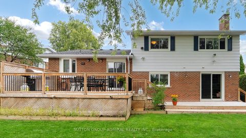 Photo 49 at 51 Blue Spruce Lane, Royal Orchard, Markham