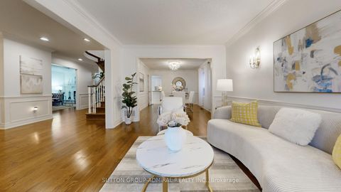 Photo 4 at 6 Mcdougall Court, Uplands, Vaughan