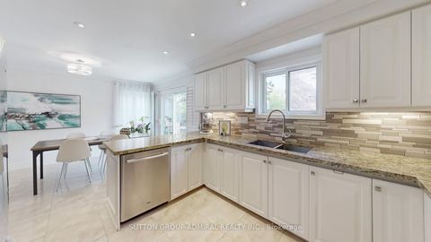Photo 13 at 6 Mcdougall Court, Uplands, Vaughan