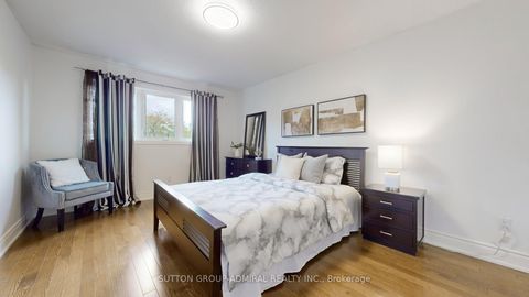 Photo 25 at 6 Mcdougall Court, Uplands, Vaughan