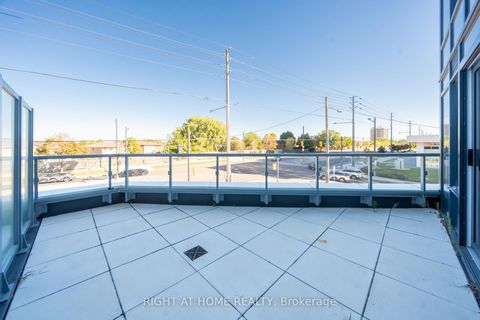 Photo 1 at 7950 Bathurst Street, Beverley Glen, Vaughan
