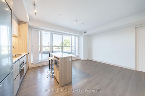 Photo 13 at 7950 Bathurst Street, Beverley Glen, Vaughan