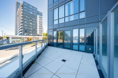 Photo 15 at 7950 Bathurst Street, Beverley Glen, Vaughan
