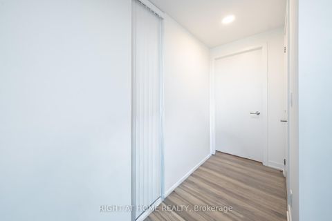 Photo 16 at 7950 Bathurst Street, Beverley Glen, Vaughan