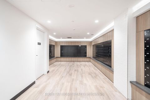 Photo 40 at 7950 Bathurst Street, Beverley Glen, Vaughan
