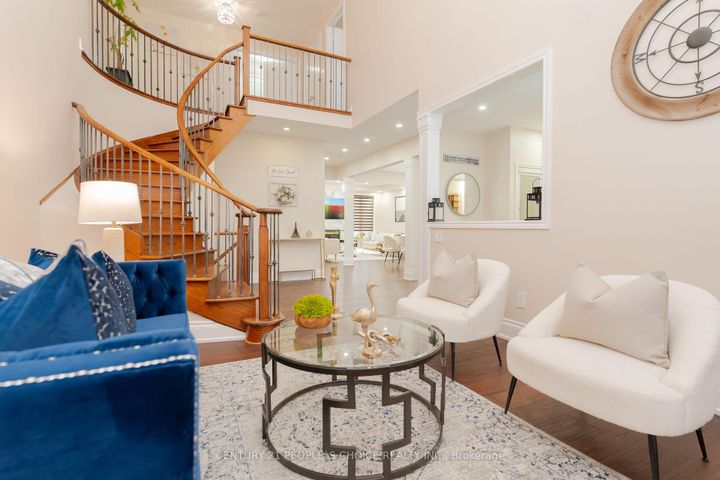 Photo 8 at 39 Huntspoint Drive, Bram East, Brampton