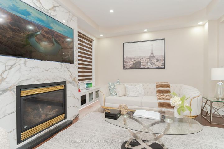 Photo 16 at 39 Huntspoint Drive, Bram East, Brampton