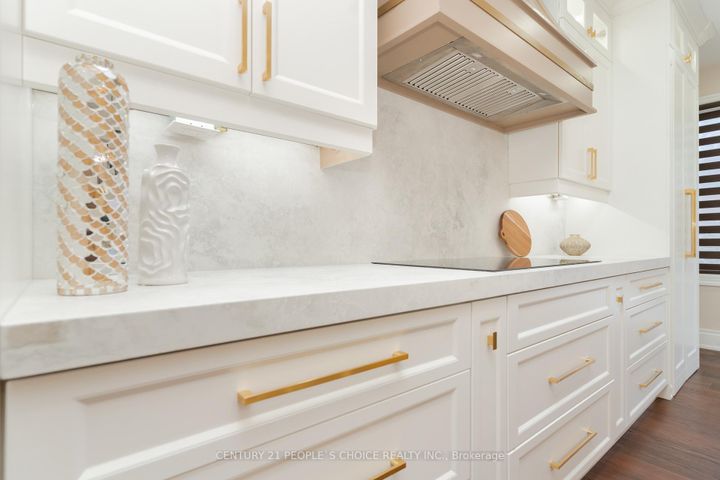Photo 21 at 39 Huntspoint Drive, Bram East, Brampton