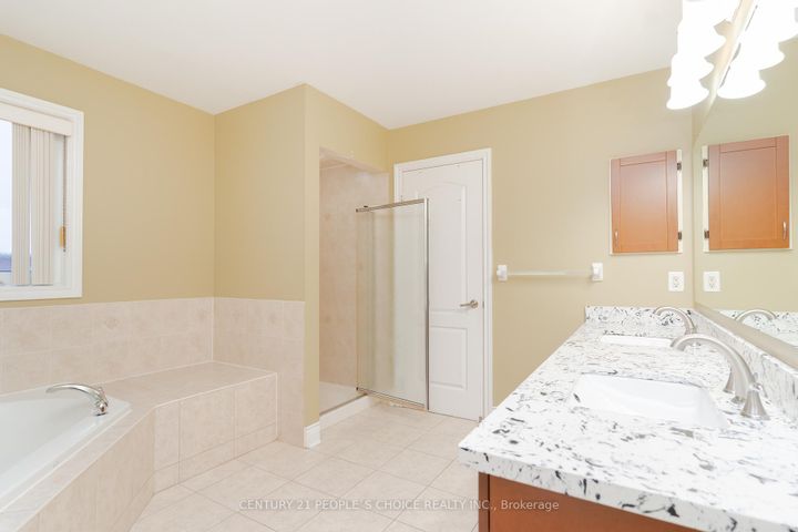 Photo 36 at 39 Huntspoint Drive, Bram East, Brampton