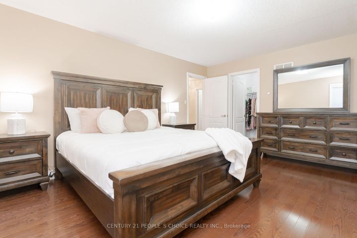 Photo 37 at 39 Huntspoint Drive, Bram East, Brampton