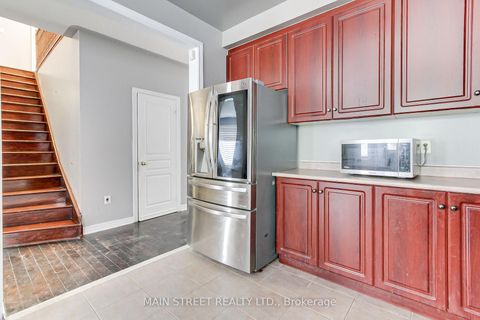 Photo 5 at 4 Cider Crescent Crescent, Oak Ridges, Richmond Hill