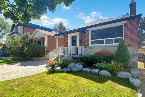 Photo 1 at 100 Lankin Boulevard, East York, Toronto