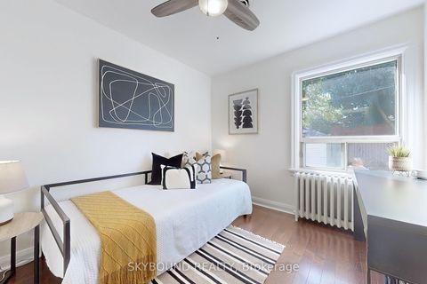 Photo 14 at 100 Lankin Boulevard, East York, Toronto