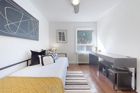 Photo 15 at 100 Lankin Boulevard, East York, Toronto