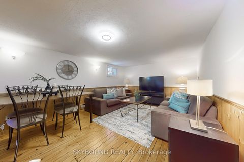 Photo 18 at 100 Lankin Boulevard, East York, Toronto