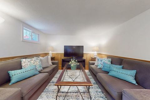Photo 19 at 100 Lankin Boulevard, East York, Toronto