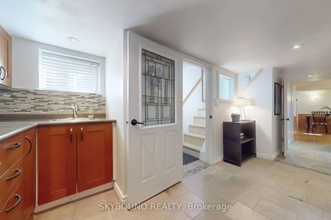 Photo 22 at 100 Lankin Boulevard, East York, Toronto