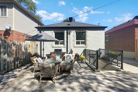 Photo 34 at 100 Lankin Boulevard, East York, Toronto
