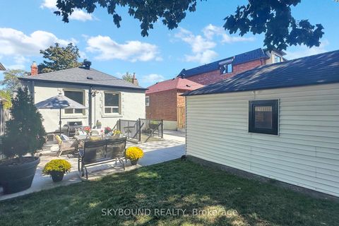 Photo 37 at 100 Lankin Boulevard, East York, Toronto