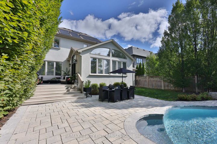 Photo 37 at 20 Cumberland Drive, Port Credit, Mississauga