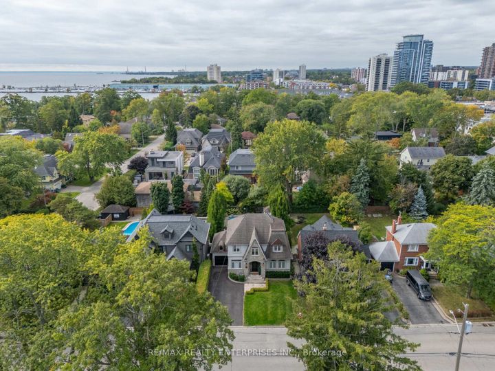 Photo 41 at 20 Cumberland Drive, Port Credit, Mississauga