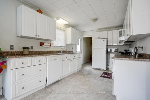 Photo 19 at 297 Glenwoods Avenue, Keswick South, Georgina