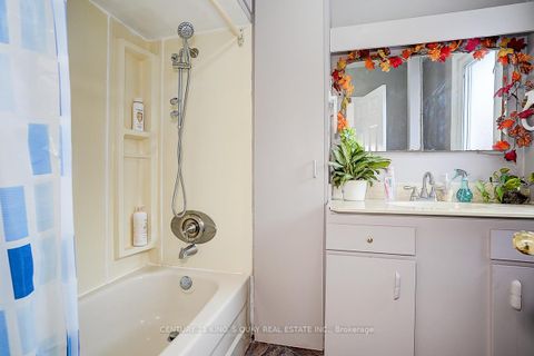 Photo 39 at 297 Glenwoods Avenue, Keswick South, Georgina