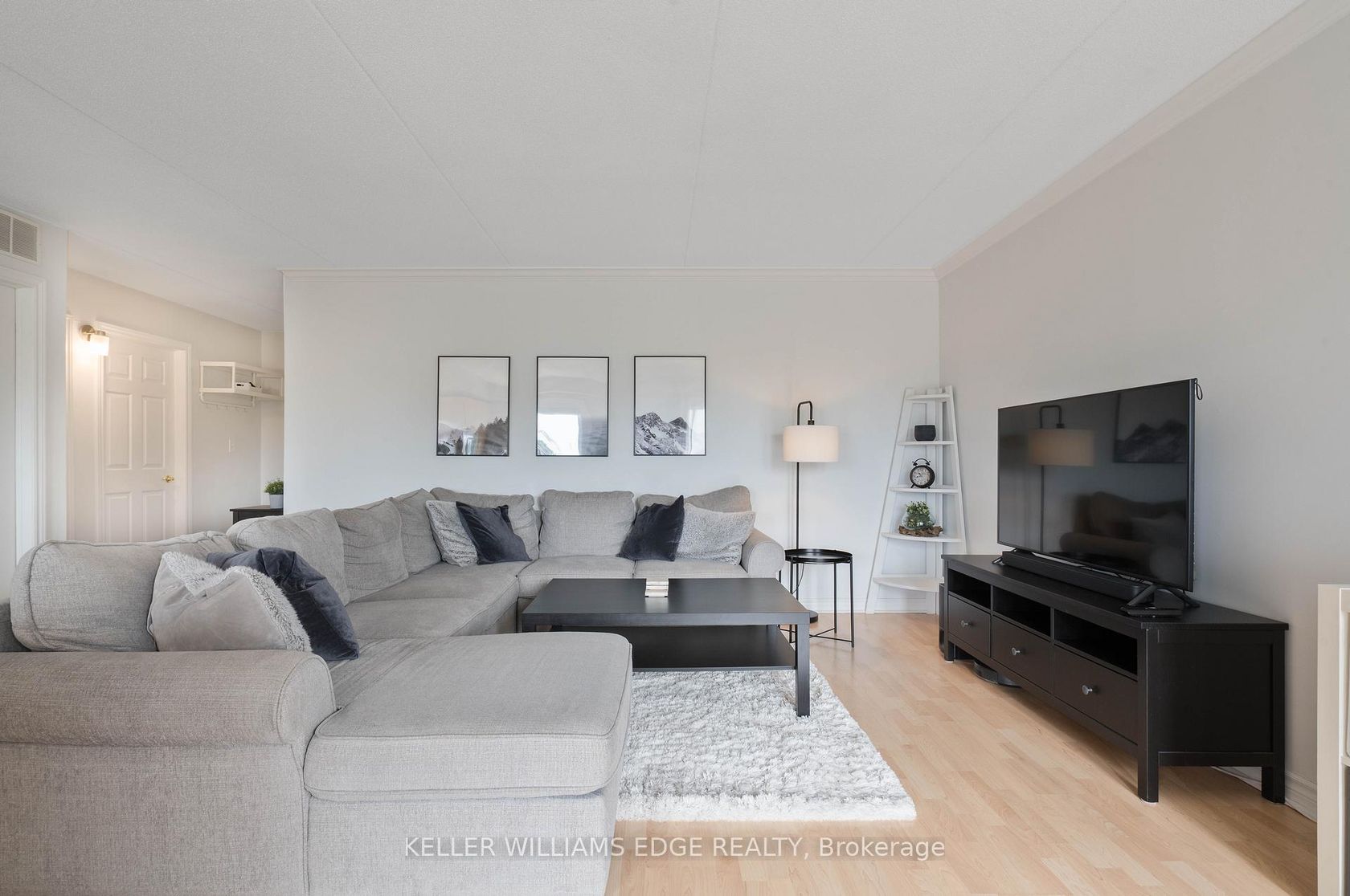 304 - 4450 Fairview Street, Shoreacres, Burlington 