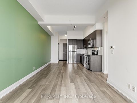 Photo 17 at 618 - 7900 Bathurst Street, Beverley Glen, Vaughan