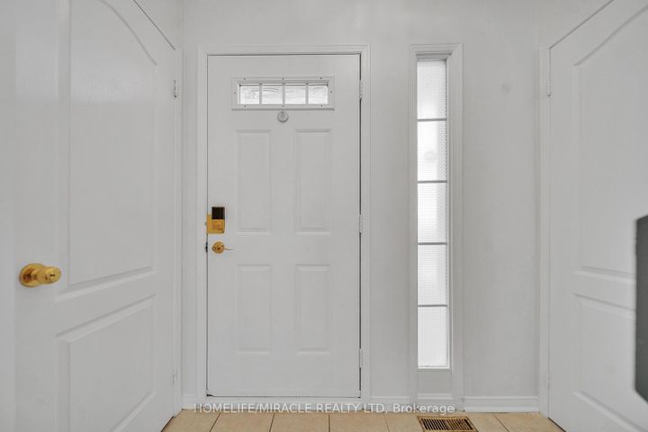Photo 16 at 75 - 5535 Glen Erin Drive, Central Erin Mills, Mississauga