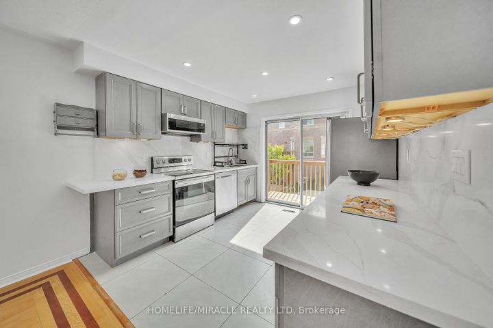 Photo 27 at 75 - 5535 Glen Erin Drive, Central Erin Mills, Mississauga