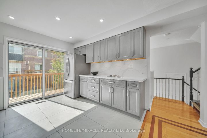 Photo 31 at 75 - 5535 Glen Erin Drive, Central Erin Mills, Mississauga