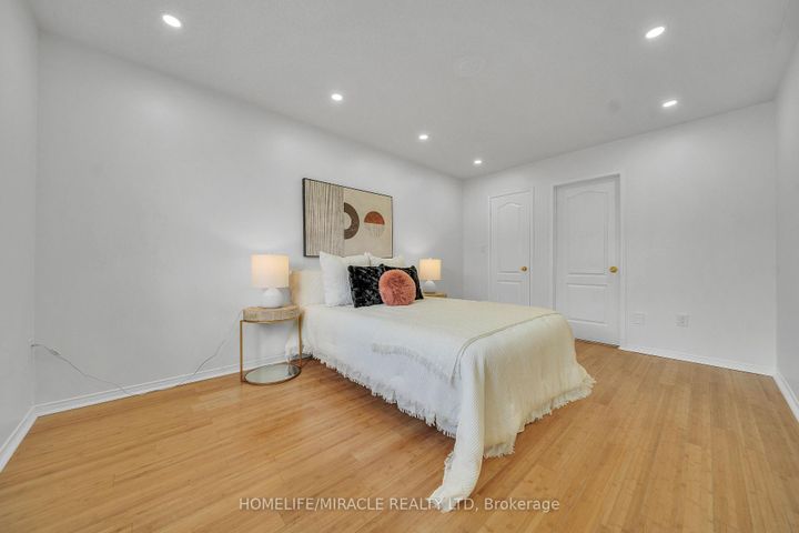 Photo 38 at 75 - 5535 Glen Erin Drive, Central Erin Mills, Mississauga
