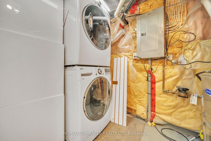Photo 45 at 75 - 5535 Glen Erin Drive, Central Erin Mills, Mississauga