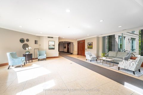Photo 5 at PH5 - 9 Boardwalk Drive, The Beaches, Toronto