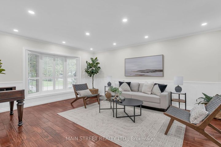 Photo 3 at 255 Malton Road, London, Newmarket