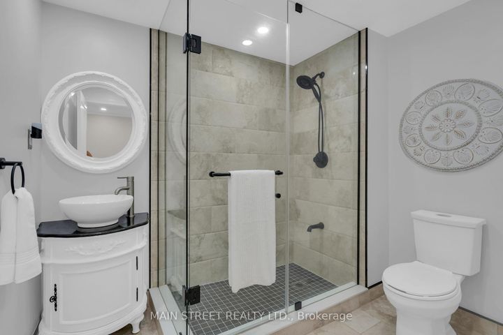 Photo 16 at 255 Malton Road, London, Newmarket